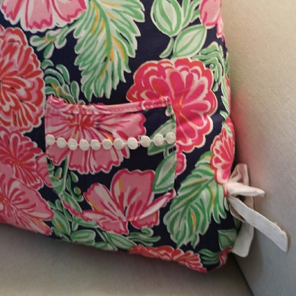 Lilly Pulitzer Shift Pillow - Picture 3 of 4